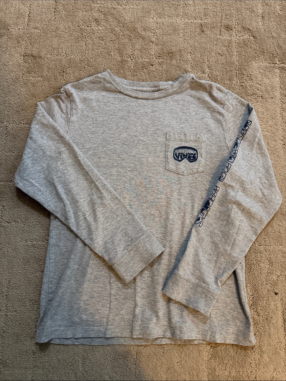 Vineyard Vines Kids Long-Sleeve Tee gray with snowboard goggles print small